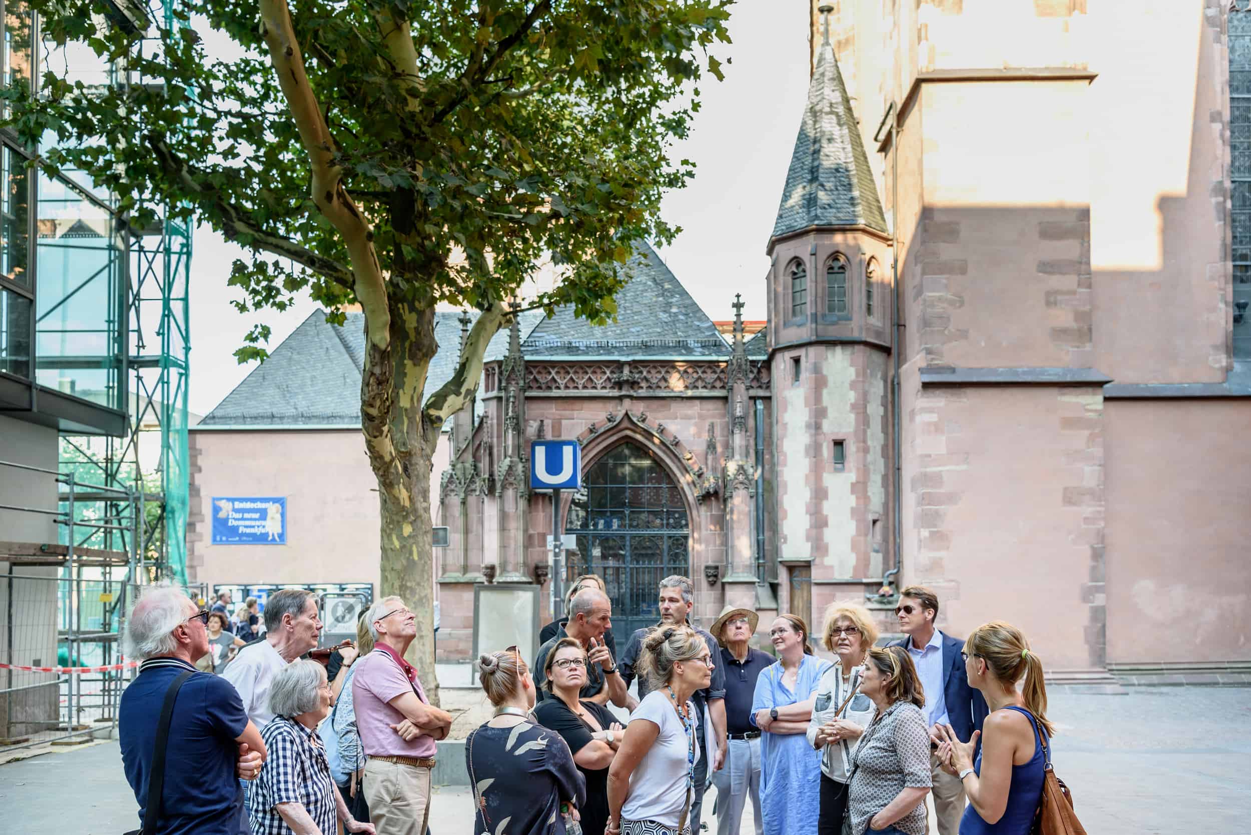 Freunde vor Ort: Die Neue Altstadt Foto: Moritz Bernoully