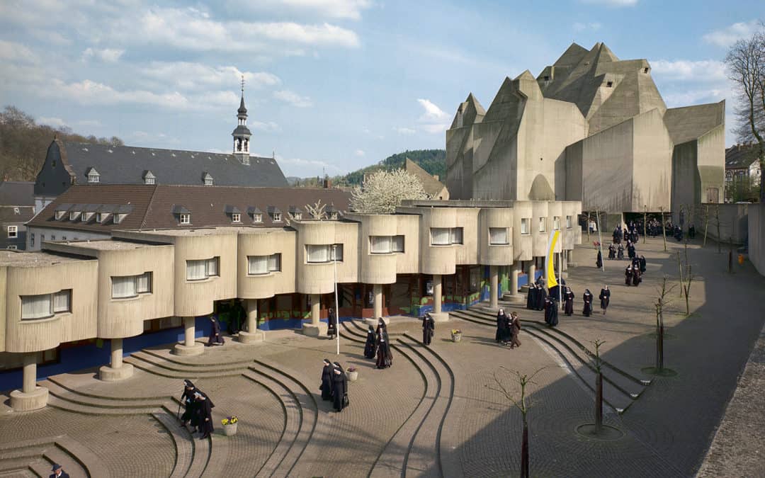 BÖHM 100: DER BETON-DOM VON NEVIGES