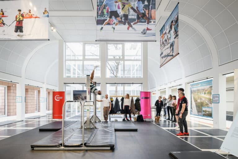 UNITED BY BARZ – Calisthenics Community Event – mit Flythenics